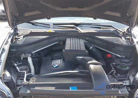 2008 BMW X5 3.0Si z USA, uszkodzony, nr VIN 5UXFE435X8L026883